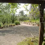 مزرعة للإقامة La Gabbianella E Il Gatto كاستيلاباتي